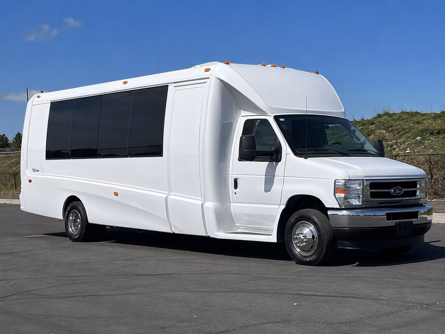 Garden Grove Homecoming & Prom Party Bus Rentals