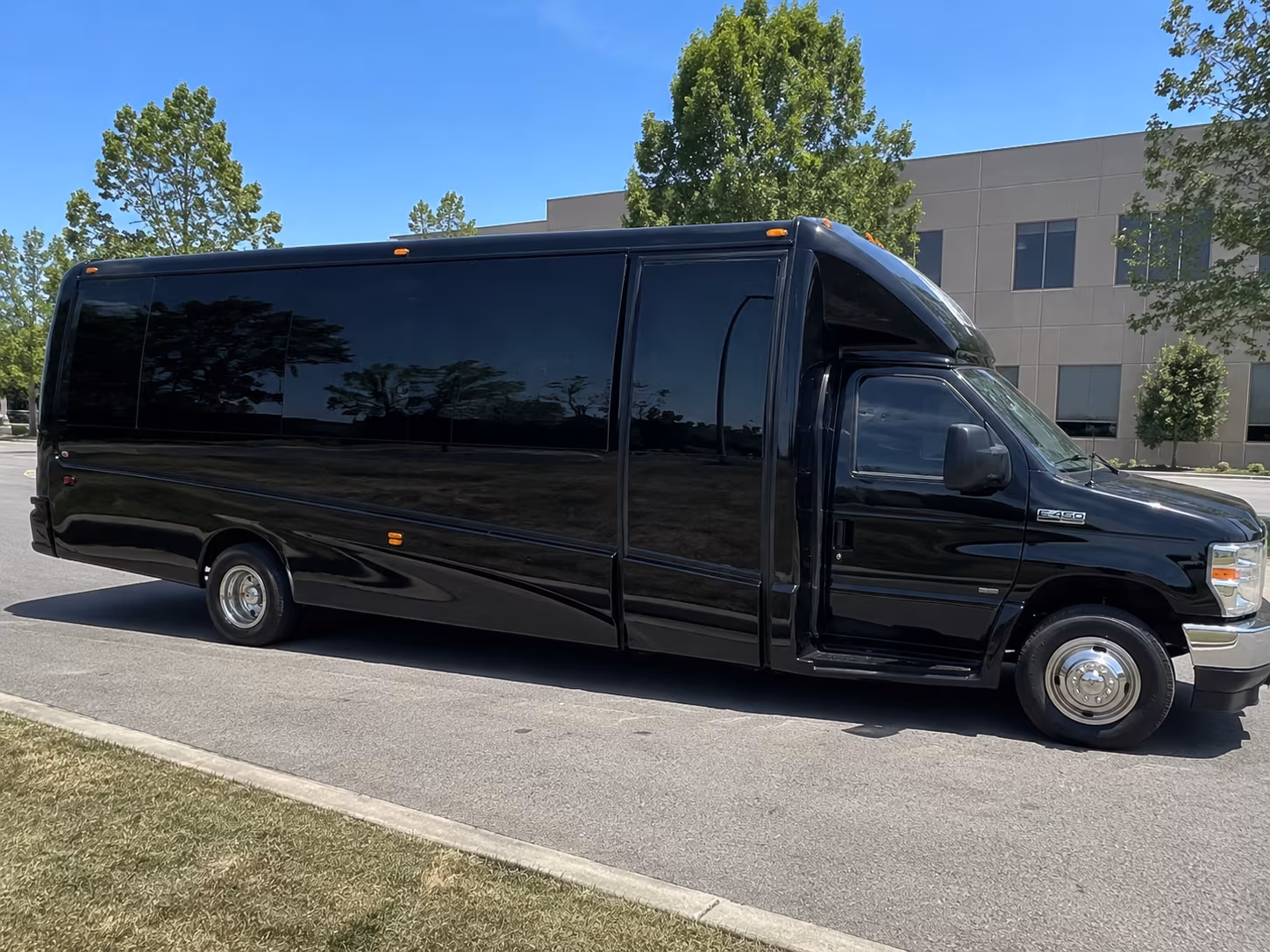 Santa Ana Winery Tour & Pub Crawl Transportation