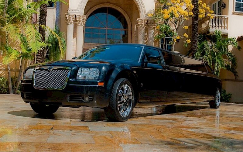 Anaheim Black Chrysler Limo